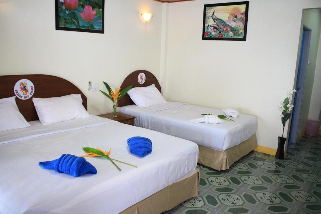Phangan Dragon Hut Resort